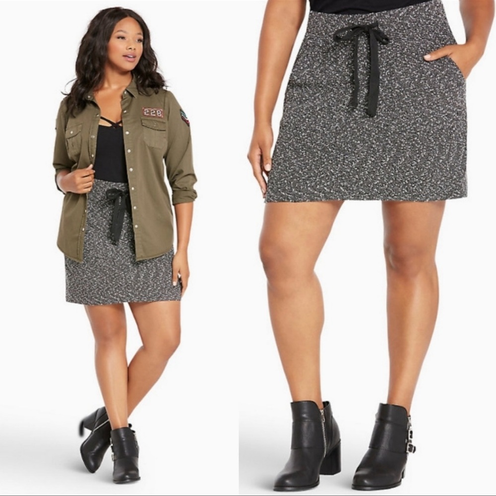 Torrid Drawing Speckled Knit Mini Skirt
